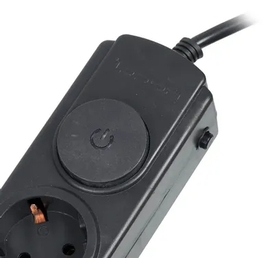 Сетевой фильтр 5,0м Ippon BK-252  ( 6 розеток ) черный