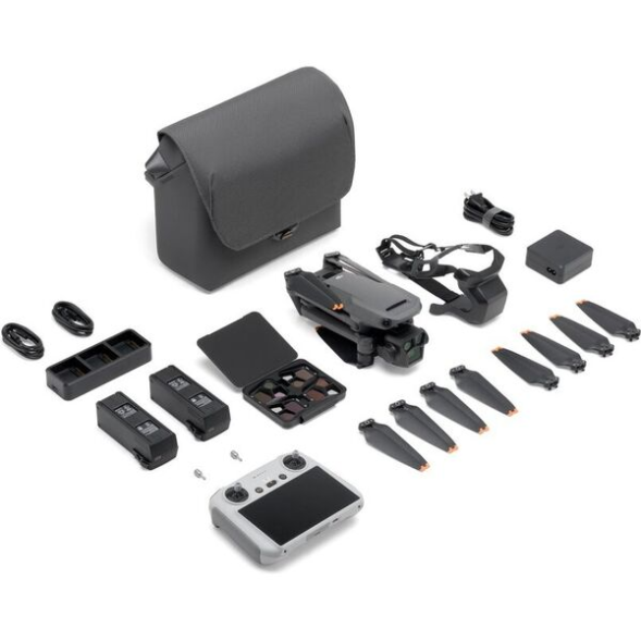 Квадрокоптер DJI Mavic 3 Pro Fly More Combo (DJI RC)