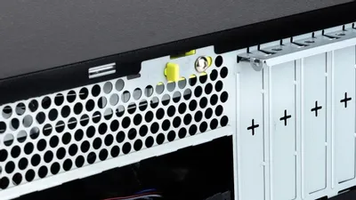 Корпус mATX In Win CJ708BL IP-S265AU7-2, Slim-Tower, 260Вт, черный [cj708bl 6137379]