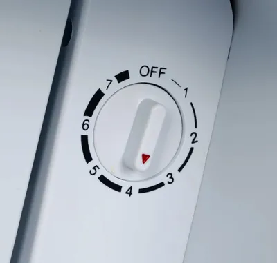 Холодильник однокамерный Hansa FM050.4 белый