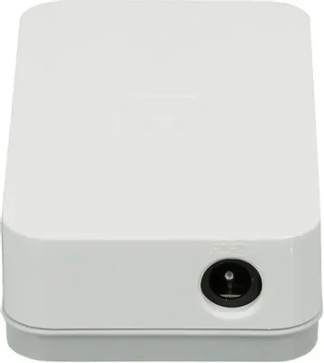 Коммутатор D-Link DES-1005C 5-port UTP 10/100Mbps Auto-sensing, Stand-alone, Unmanaged